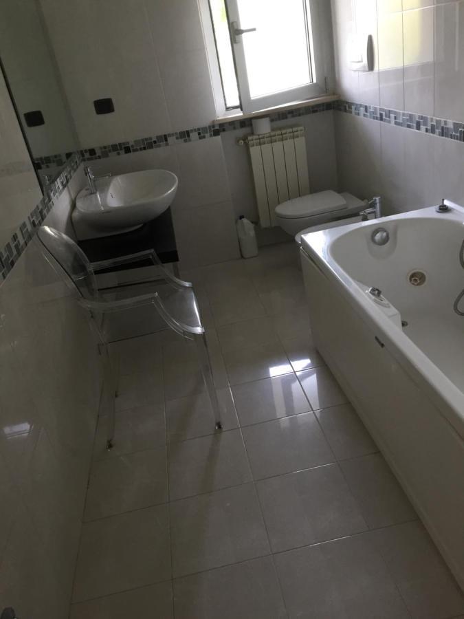 Appartement Casa Delle Sorprese à Pescara Extérieur photo